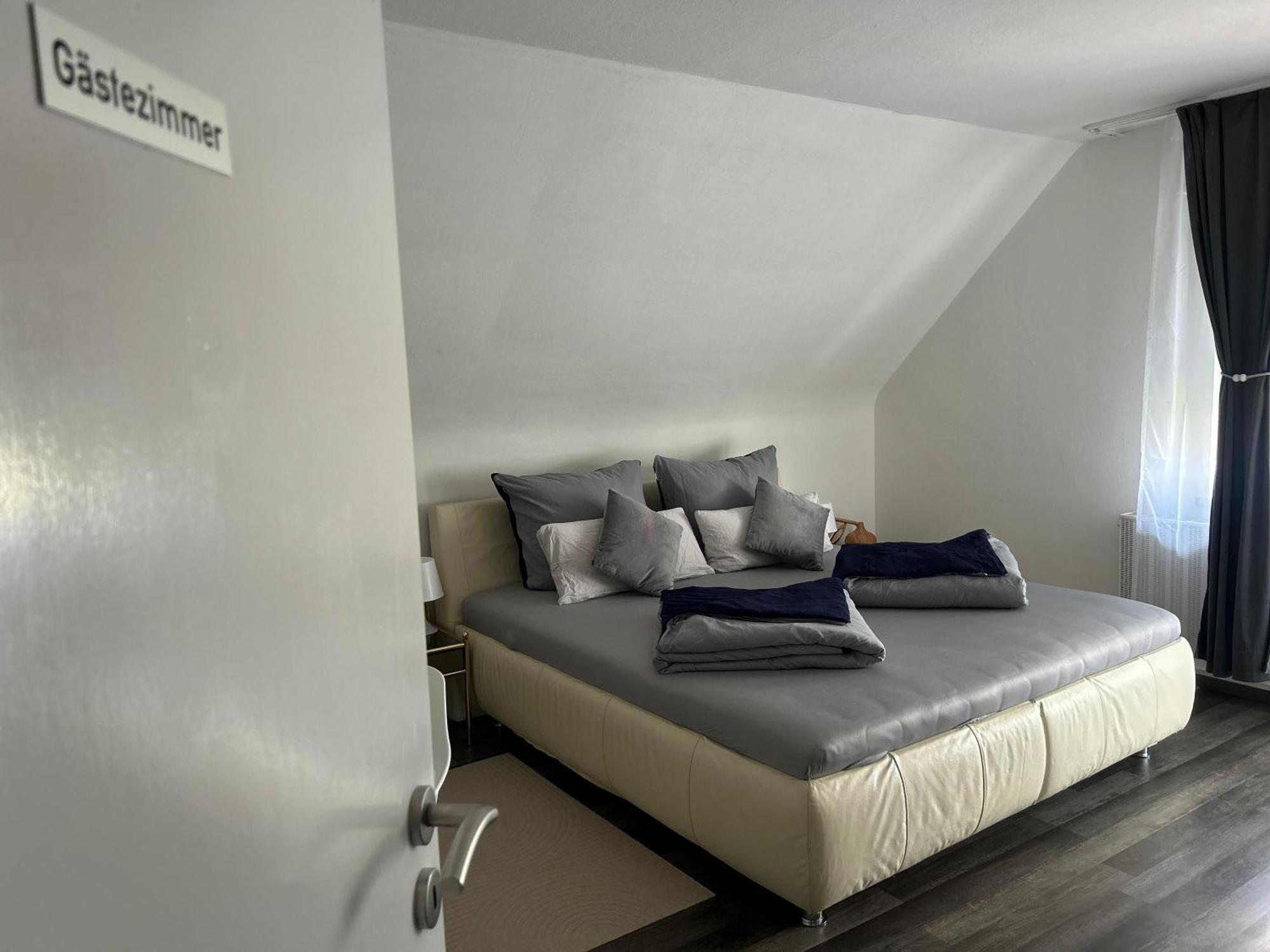 Privat Cozy Room In Mudau Esterno foto
